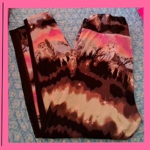 🌸3/$10-No Boundaries Pink and Black Leggings